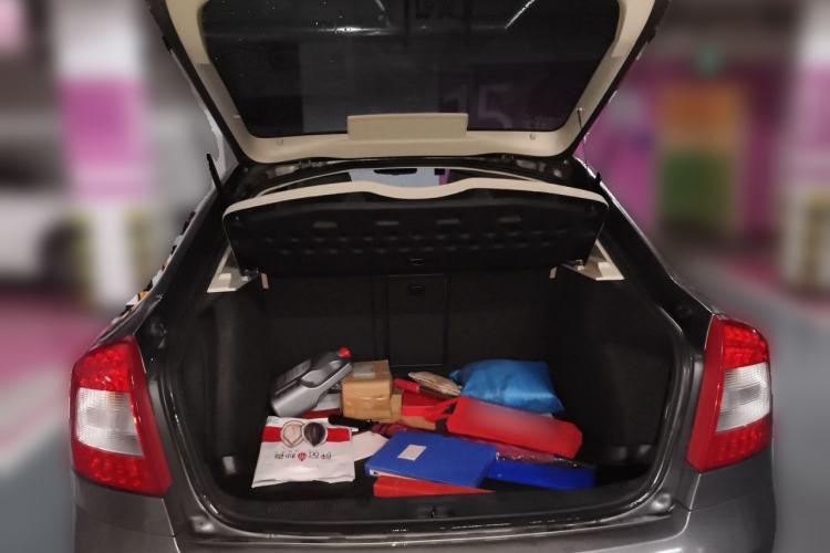 Used Skoda Octavia 2014 1.6L Automatic Yijun Edition Trunk