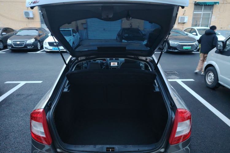 Used Skoda Octavia 2014 1.8TSI DSG Yijun Edition Trunk
