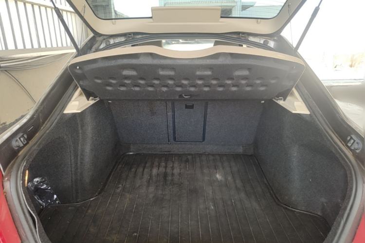 Used Skoda Octavia 2014 1.6L Automatic Yijun Edition Trunk