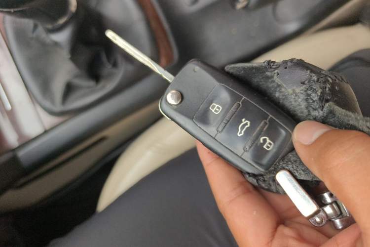Used Skoda Octavia 2014 1.6L Manual Yijun Edition Vehicle Key
