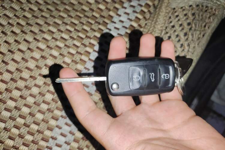 Used Skoda Octavia 2014 1.6L Manual Yijie Edition Vehicle Key