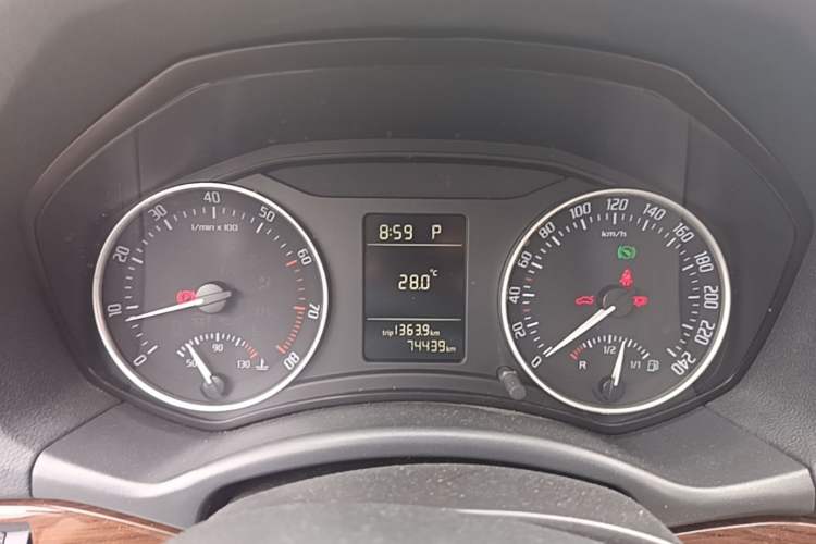 Used Skoda Octavia 2014 1.6L Automatic Yijun Edition Instrument Cluster
