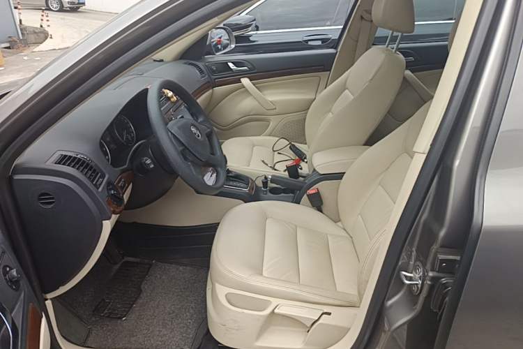 Used Skoda Octavia 2014 1.6L Automatic Yijun Edition Left Front Seat