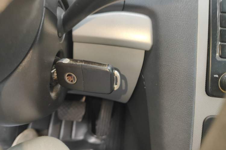 Used Skoda Octavia 2014 1.6L Automatic Yijie Edition Vehicle Key