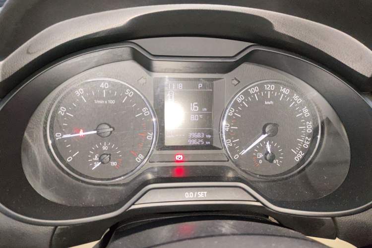 Used Skoda Octavia 2014 1.6L Automatic Yijie Edition Instrument Cluster