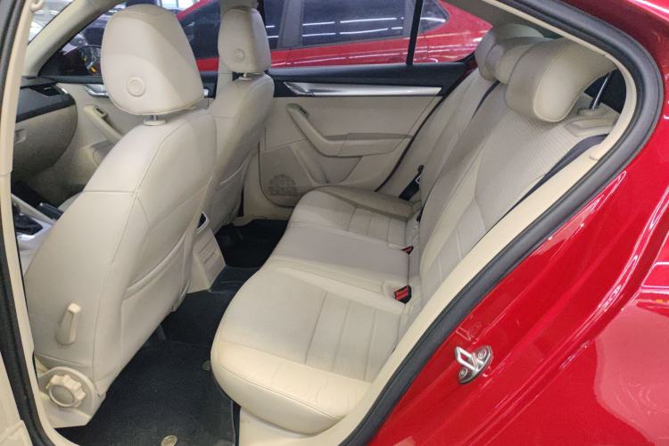 Used Skoda Octavia 2014 1.6L Automatic Yijie Edition Left Rear Seat