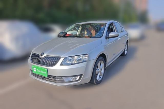 Używany Skoda Octavia 2014 1.6L Manual Yijie Edition