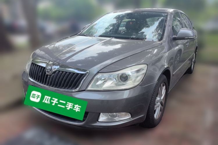 Used Skoda Octavia 2014 1.6L Automatic Yijun Edition Guazi used car, China used car export, Used car for sale, Used cars, Cheapest cars for sale