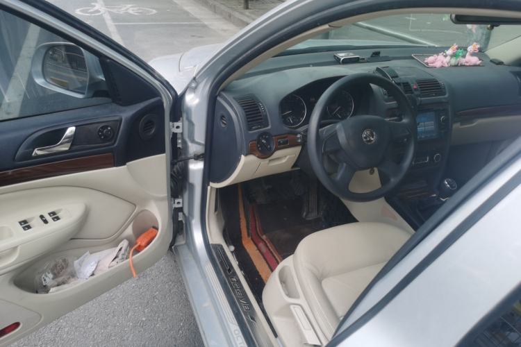 Used Skoda Octavia 2014 1.6L Manual Yijun Edition Driver Seat