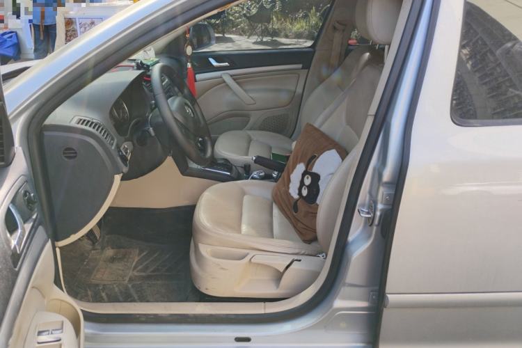 Used Skoda Octavia 2014 1.6L Automatic Yijie Edition Driver Seat