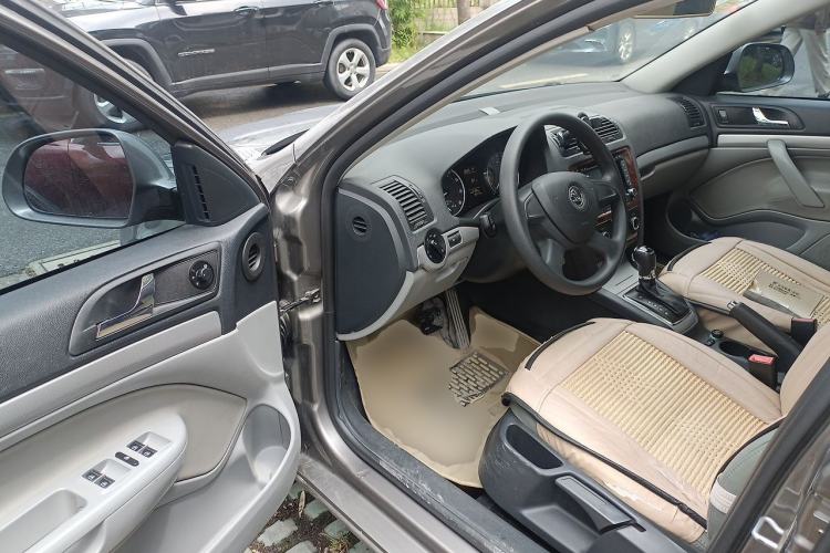 Used Skoda Octavia 2014 1.4TSI DSG Eado Edition Driver Seat