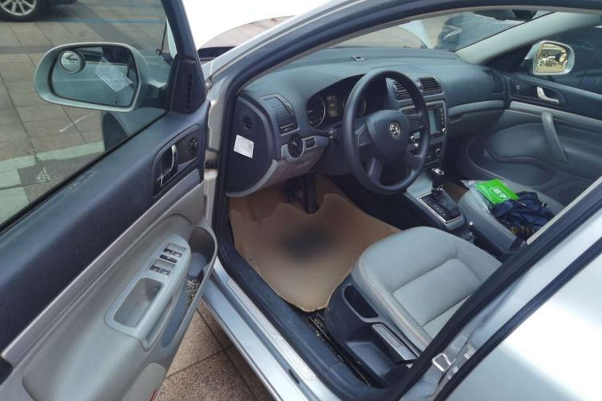 Used Skoda Octavia 2014 1.6L Automatic Yijun Edition Driver Seat
