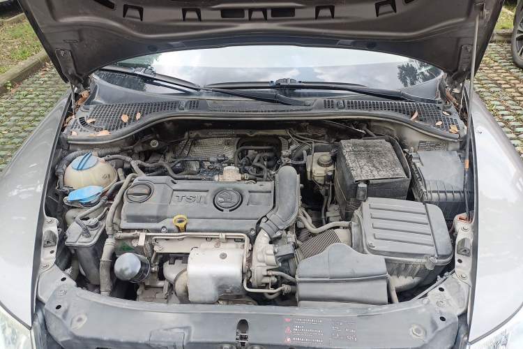 Used Skoda Octavia 2014 1.4TSI DSG Eado Edition Engine Bay