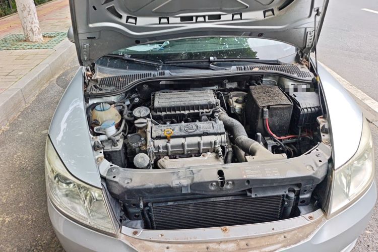Used Skoda Octavia 2014 1.6L Automatic Yijun Edition Engine Bay