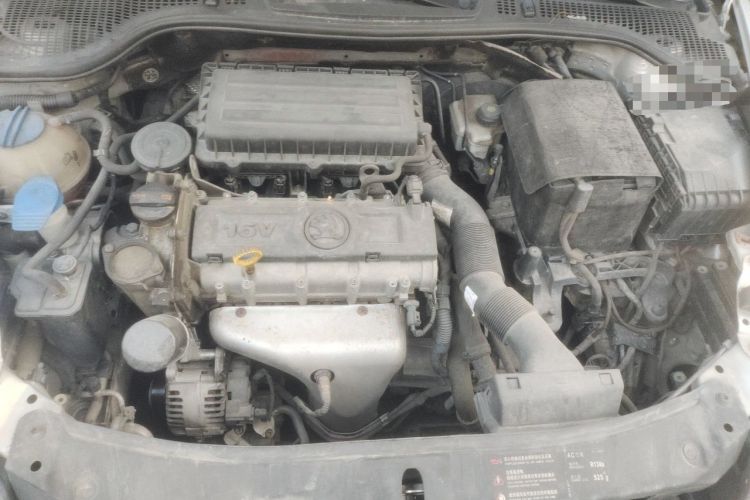 Used Skoda Octavia 2014 1.6L Automatic Yijie Edition Engine Bay