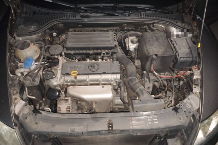 Used Skoda Octavia 2014 1.6L Automatic Yijie Edition Engine Bay