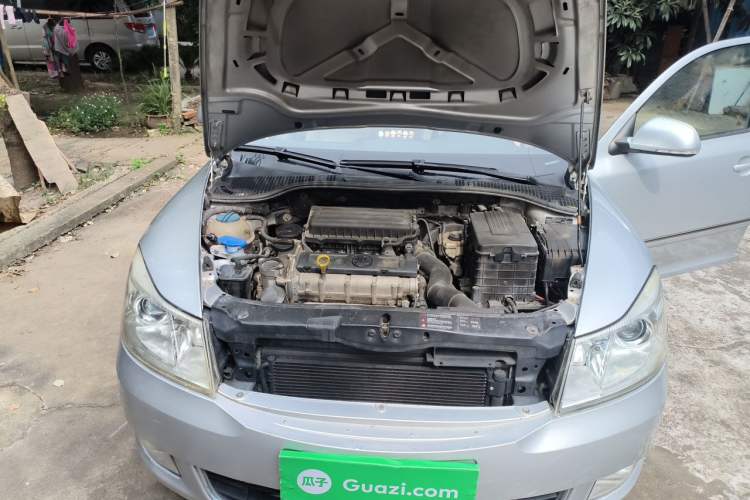 Used Skoda Octavia 2014 1.6L Automatic Yijun Edition Engine Bay
