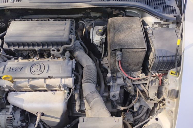 Used Skoda Octavia 2014 1.6L Automatic Yijie Edition Engine Bay Left