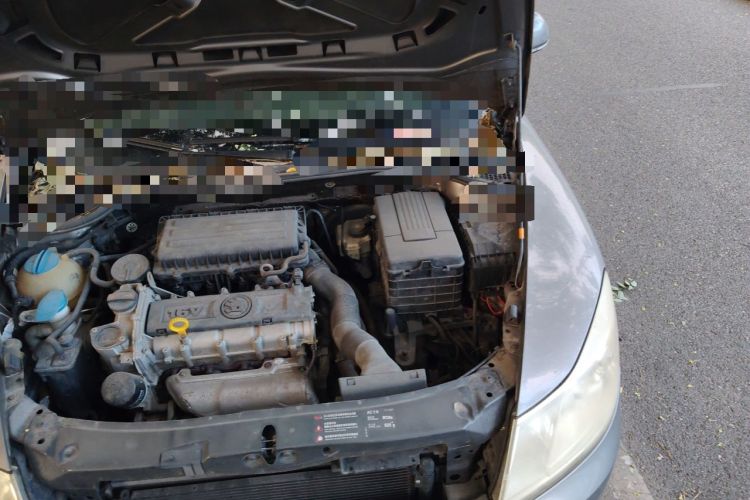 Used Skoda Octavia 2014 1.6L Automatic Yijie Edition Engine Bay Left