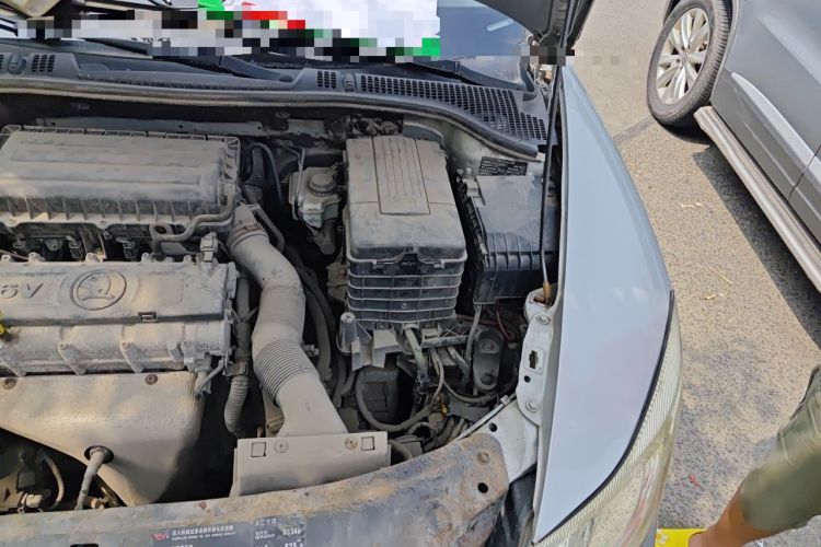 Used Skoda Octavia 2014 1.6L Automatic Yijun Edition Engine Bay Left