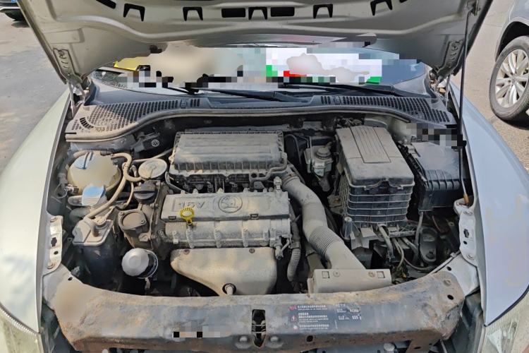Used Skoda Octavia 2014 1.6L Automatic Yijun Edition Engine Bay