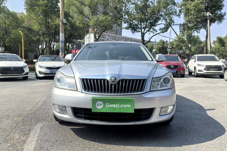 Used Skoda Octavia 2014 1.6L Automatic Yijun Edition Exterior 2