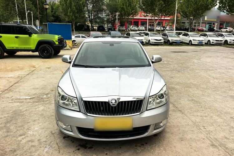 Used Skoda Octavia 2014 1.6L Automatic Yijun Edition Exterior 2