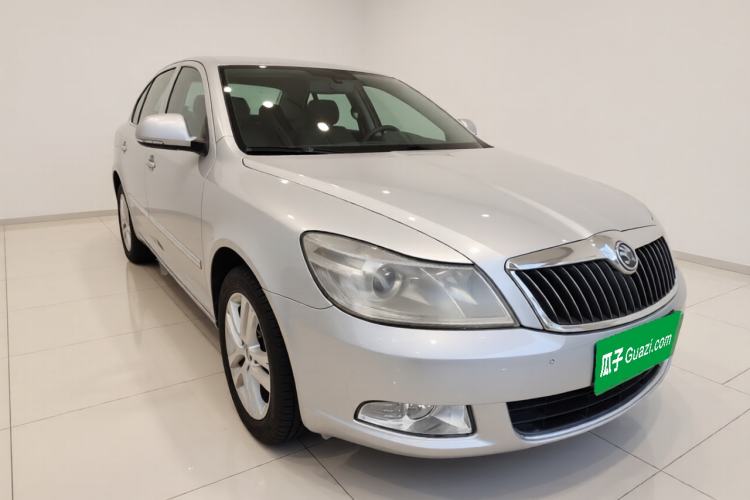 Used Skoda Octavia 2014 1.6L Automatic Yijun Edition Exterior 2