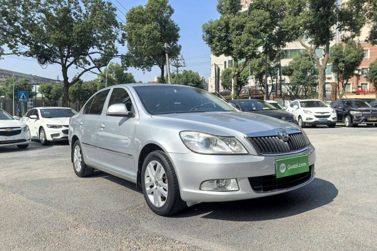 Used Skoda Octavia 2014 1.6L Automatic Yijun Edition Exterior 3