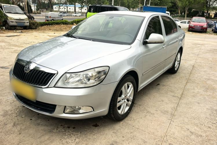 Used Skoda Octavia 2014 1.6L Automatic Yijun Edition Exterior 3
