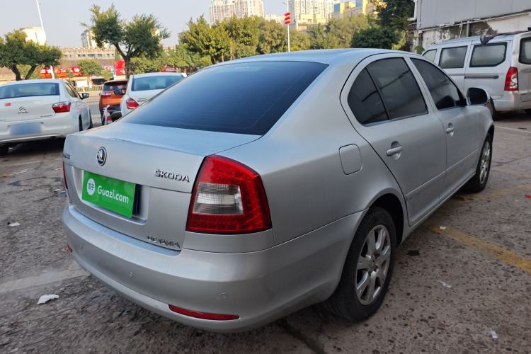 Used Skoda Octavia 2014 1.6L Automatic Eado Edition Exterior 4