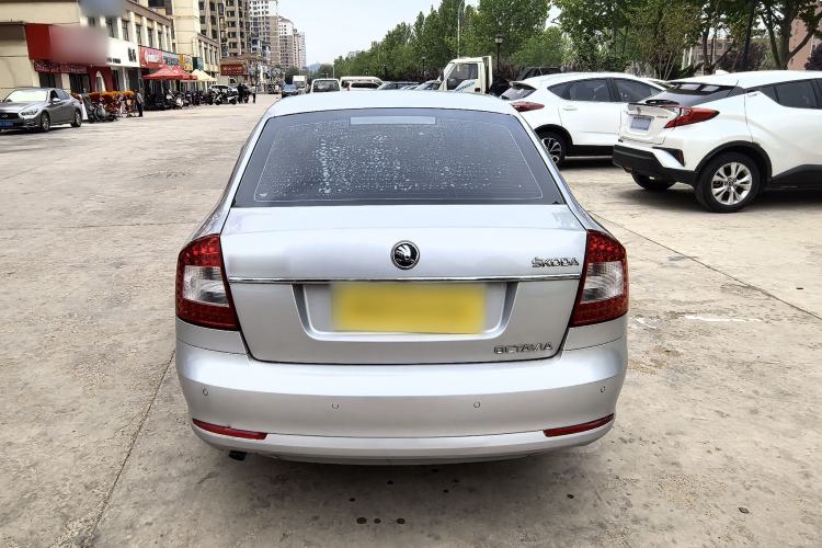 Used Skoda Octavia 2014 1.6L Automatic Yijun Edition Exterior 5