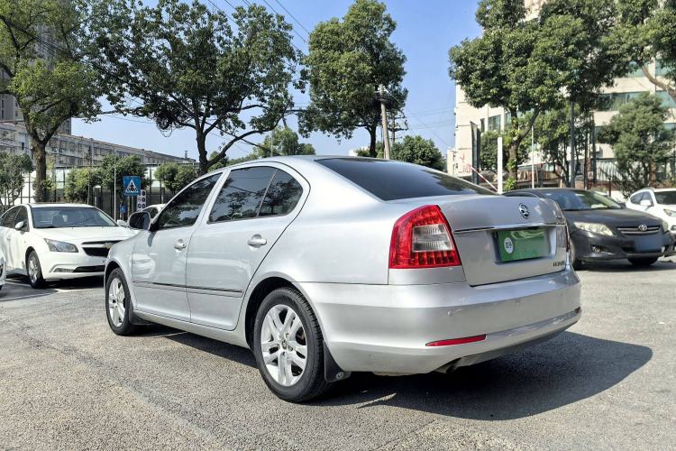 Used Skoda Octavia 2014 1.6L Automatic Yijun Edition Exterior 6