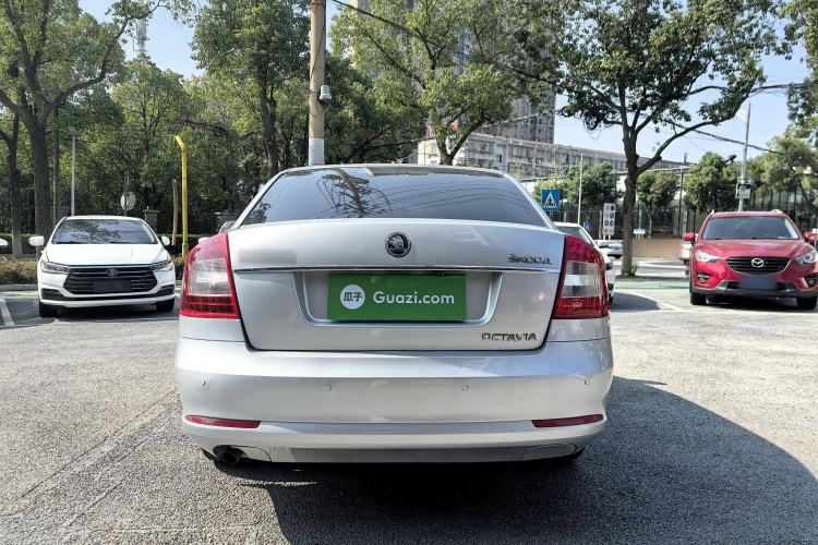 Used Skoda Octavia 2014 1.6L Automatic Yijun Edition Exterior 7