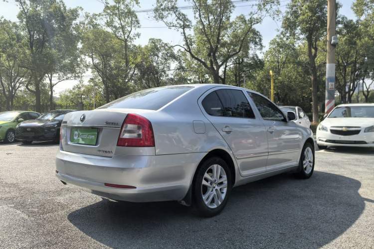 Used Skoda Octavia 2014 1.6L Automatic Yijun Edition Exterior 8