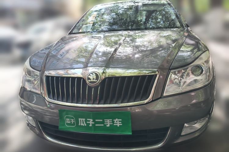 Used Skoda Octavia 2014 1.6L Manual Yijun Edition Front