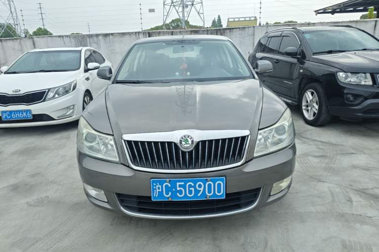 Used Skoda Octavia 2014 1.6L Automatic Eado Edition Front