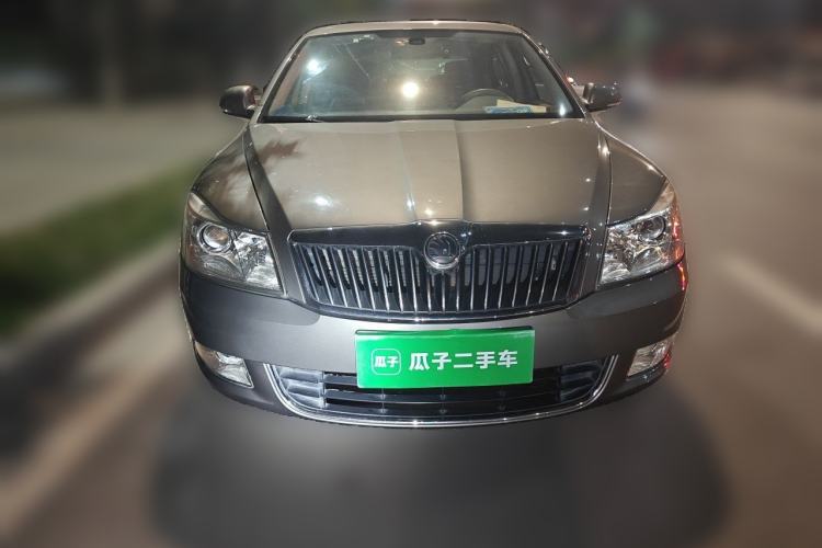 Used Skoda Octavia 2014 1.6L Automatic Yijun Edition Front