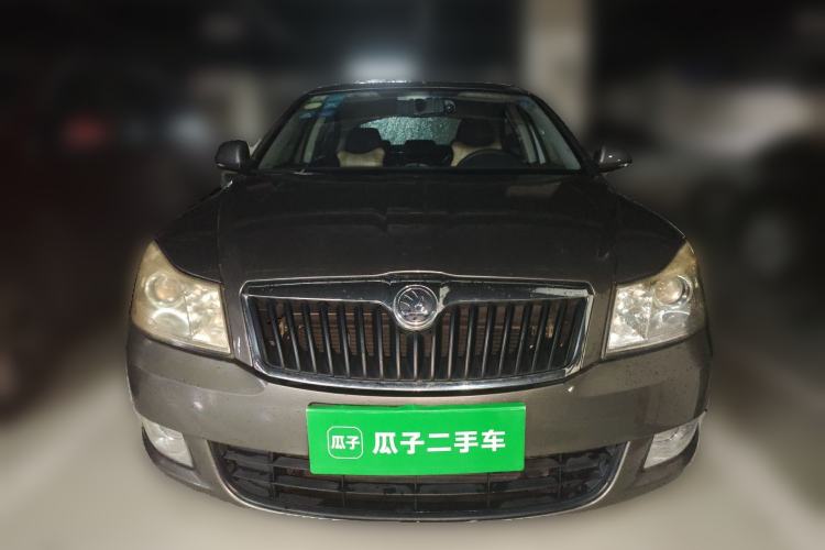 Used Skoda Octavia 2014 1.6L Automatic Yijie Edition Front
