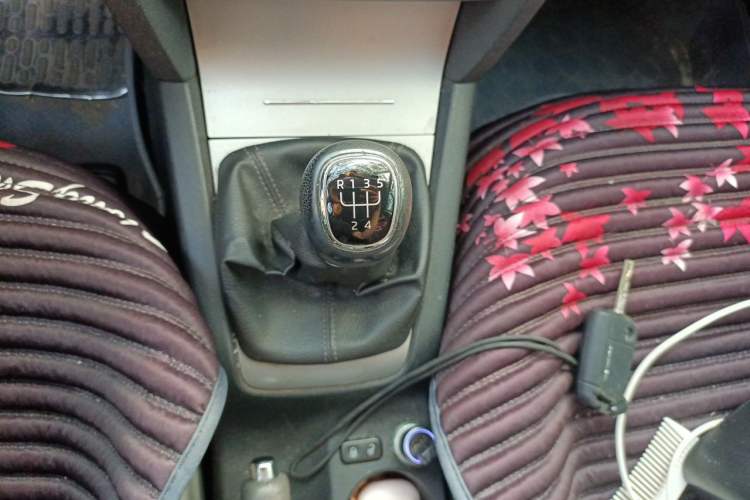 Used Skoda Octavia 2014 1.4TSI Manual Yijun Edition Gear Lever