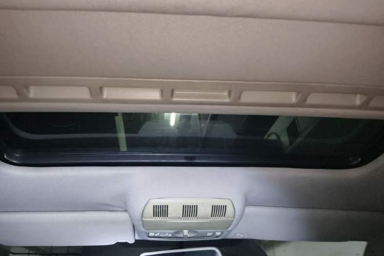 Used Skoda Octavia 2014 1.6L Automatic Yijun Edition Headliner