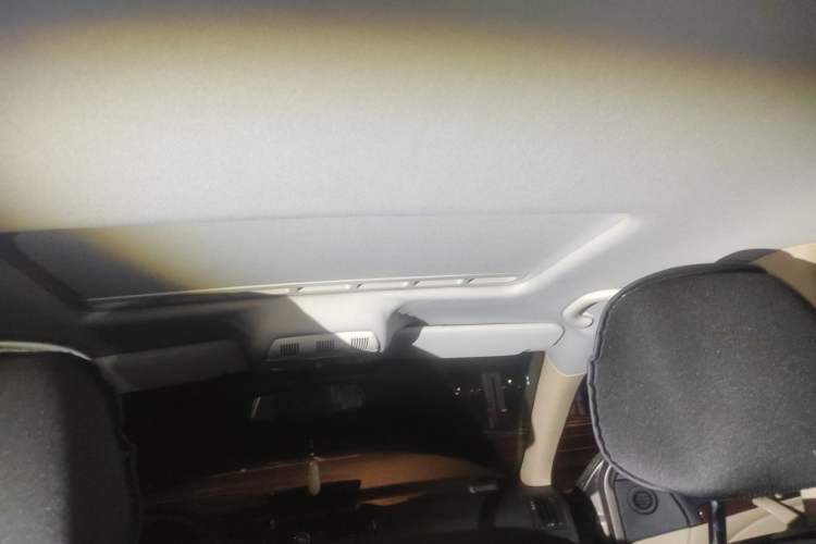 Used Skoda Octavia 2014 1.6L Automatic Yijun Edition Headliner