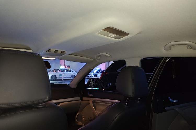 Used Skoda Octavia 2014 1.6L Automatic Yijie Edition Headliner