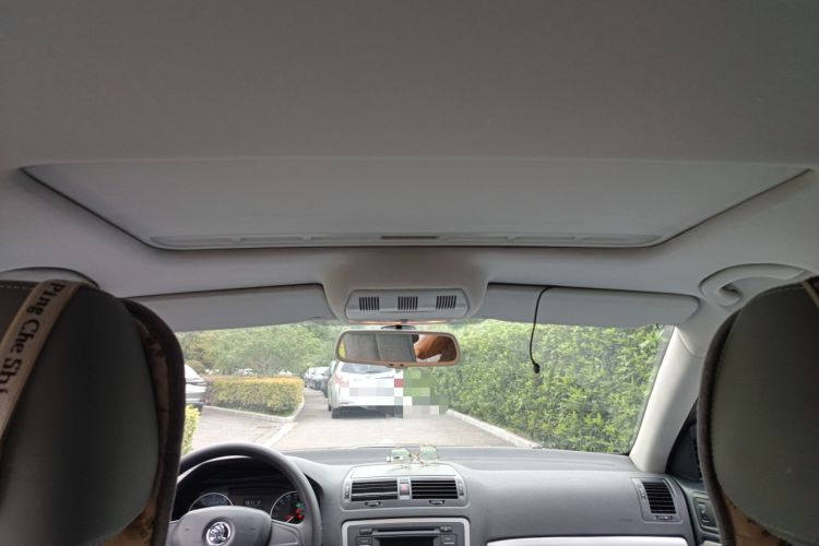 Used Skoda Octavia 2014 1.6L Automatic Yijun Edition Headliner