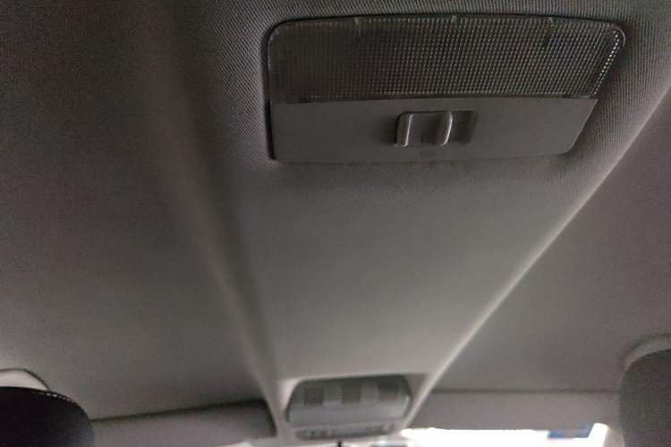 Used Skoda Octavia 2014 1.6L Automatic Yijie Edition Headliner
