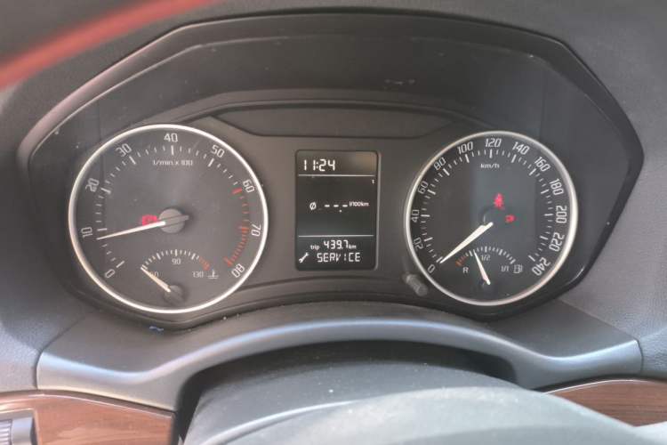 Used Skoda Octavia 2014 1.6L Manual Yijun Edition Instrument Cluster