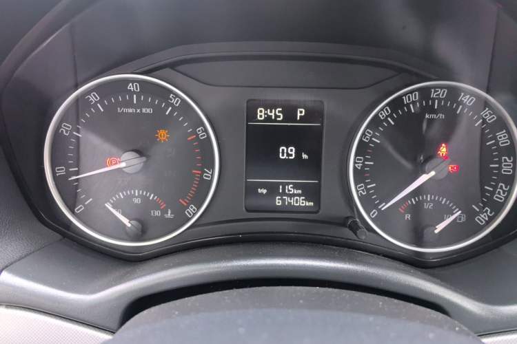 Used Skoda Octavia 2014 1.6L Automatic Yijun Edition Instrument Cluster