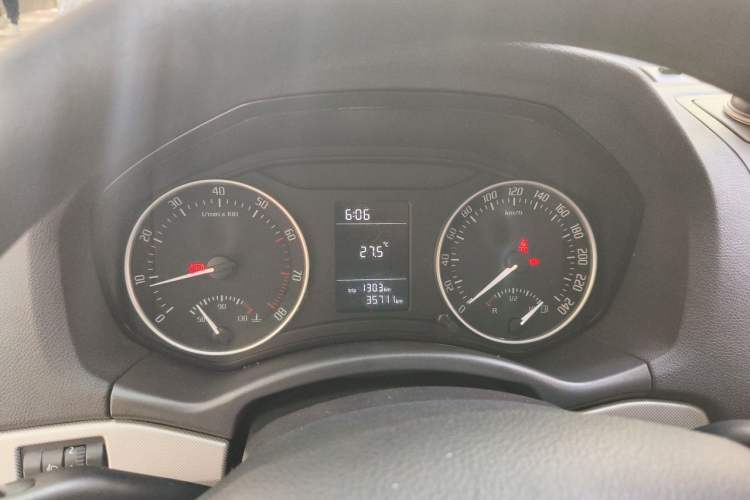 Used Skoda Octavia 2014 1.6L Manual Yijun Edition Instrument Cluster