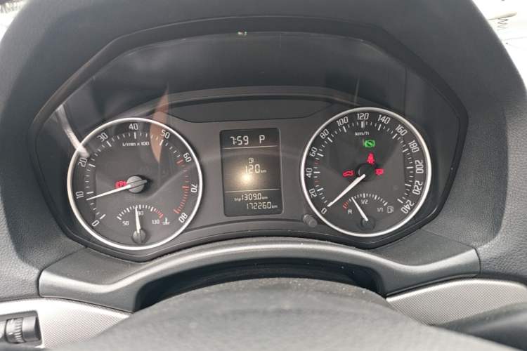 Used Skoda Octavia 2014 1.6L Automatic Eado Edition Instrument Cluster