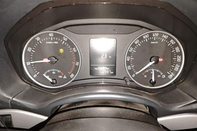 Used Skoda Octavia 2014 1.6L Manual Yijie Edition Instrument Cluster